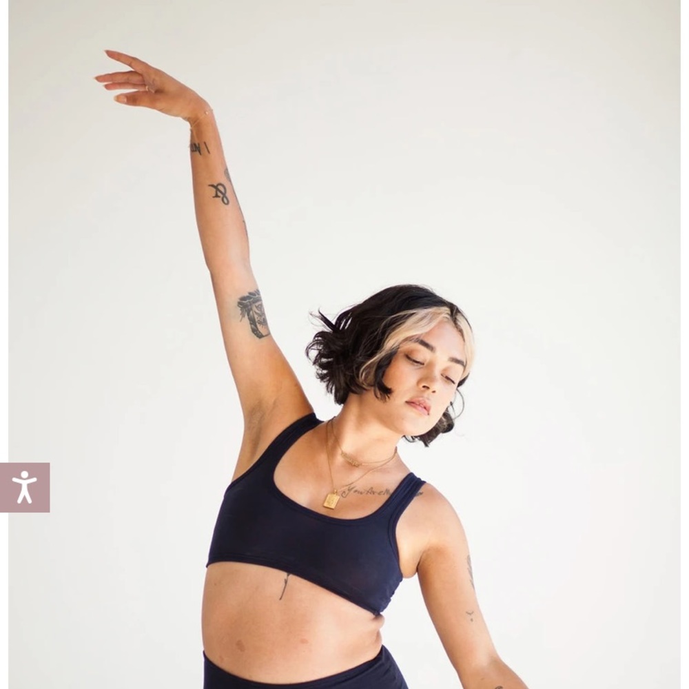 ARQ wide strap bra in navy size medium